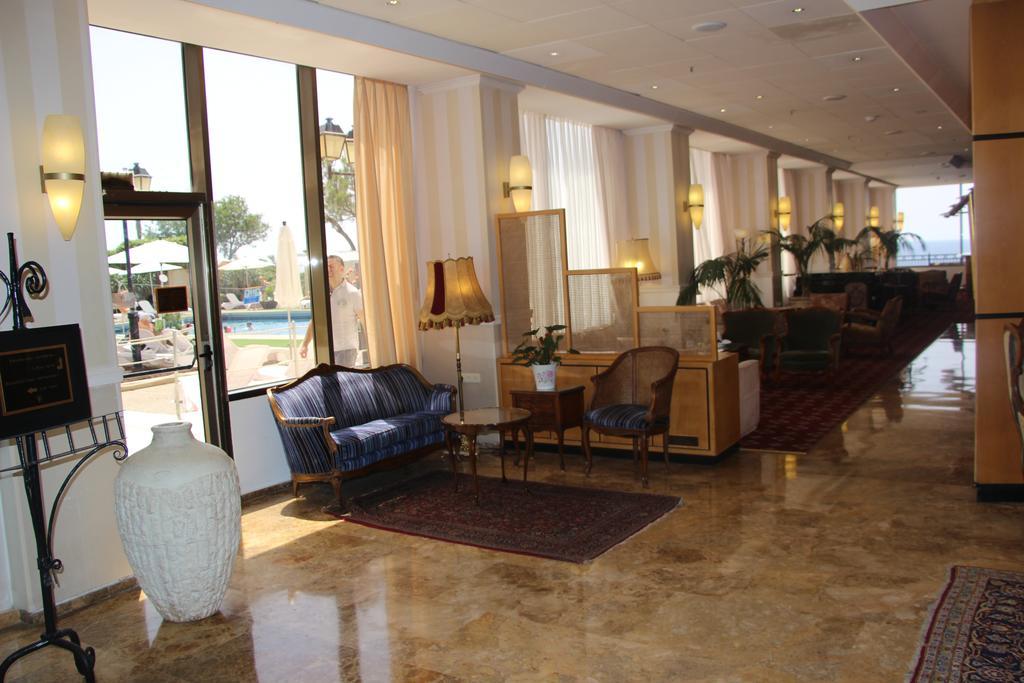 The Seasons Hotel -Studio & Suite Netanja Exterior foto